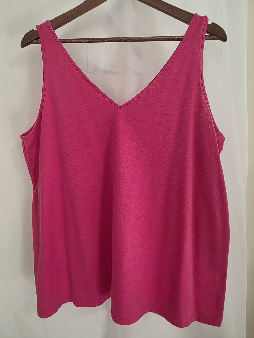 LOFT V-Neck Sleeveless Tank Top - Bright Fuchsia